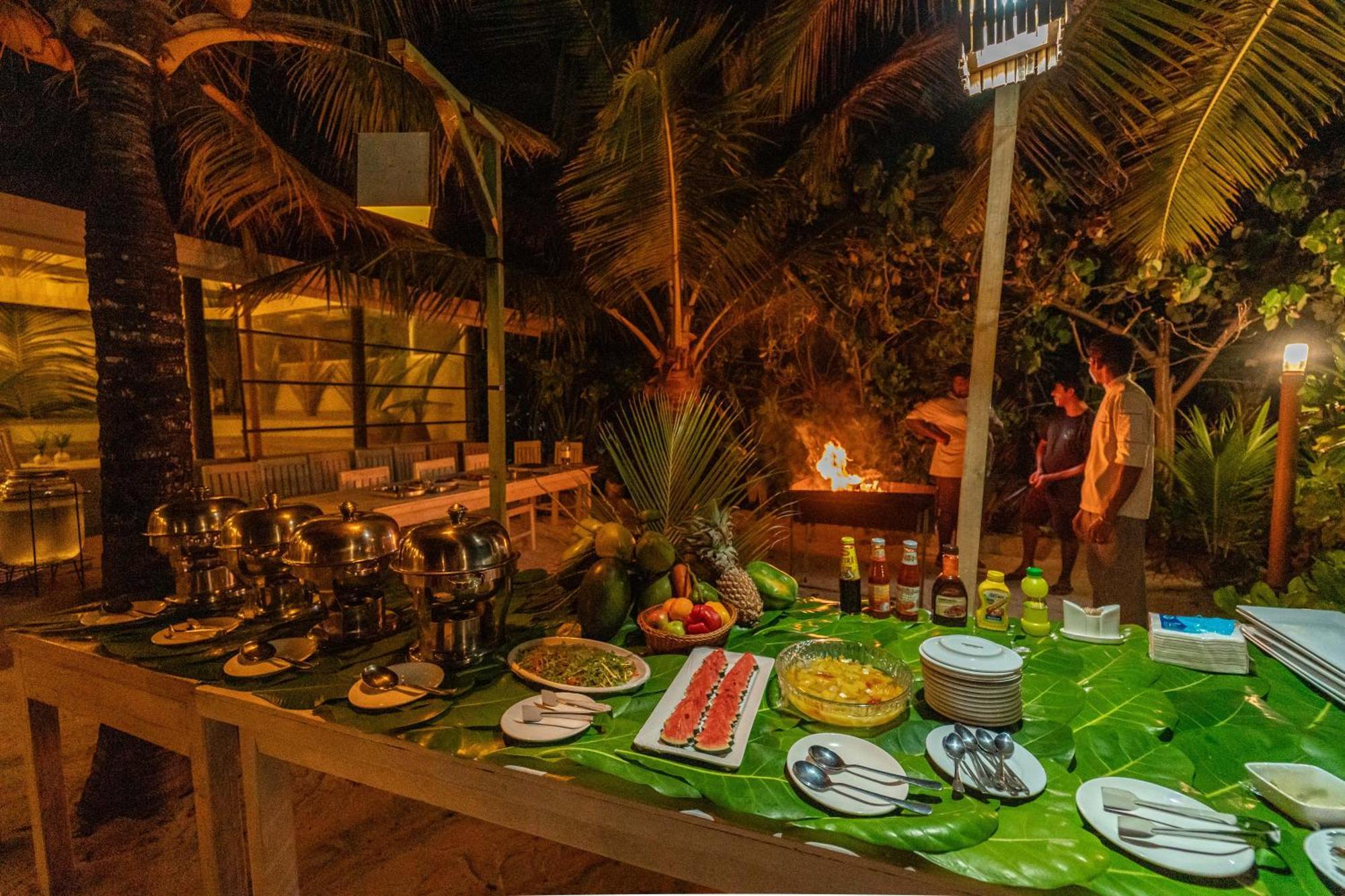 Tropical Tree Otel Fehendhoo Dış mekan fotoğraf